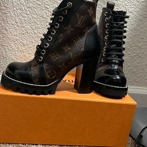 Louis Vuitton star trail ankle boot